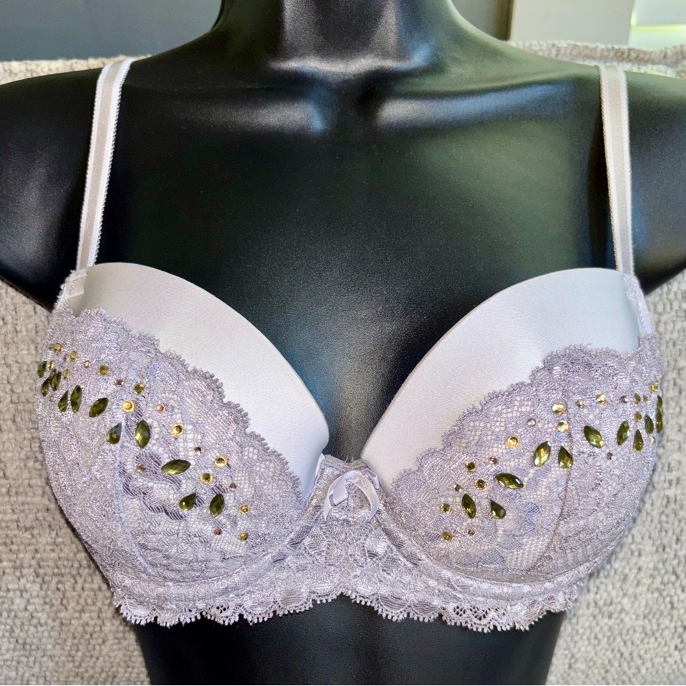 Victorias Secret Dream Angels Gray Lace Lightly Lined Bra